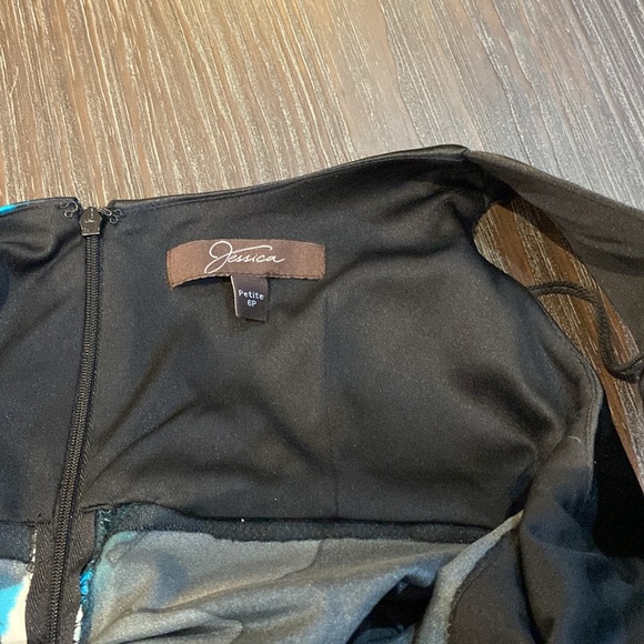 Jessica ladies dress in size 6 petite. Black with floral detailing. - Picture 3 of 7